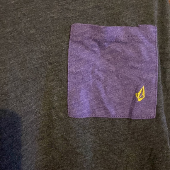 Multi color Volcom long sleeve - Picture 2 of 4